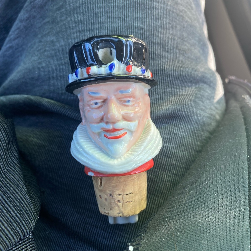 Vintage Beefeater Gin Pourspout